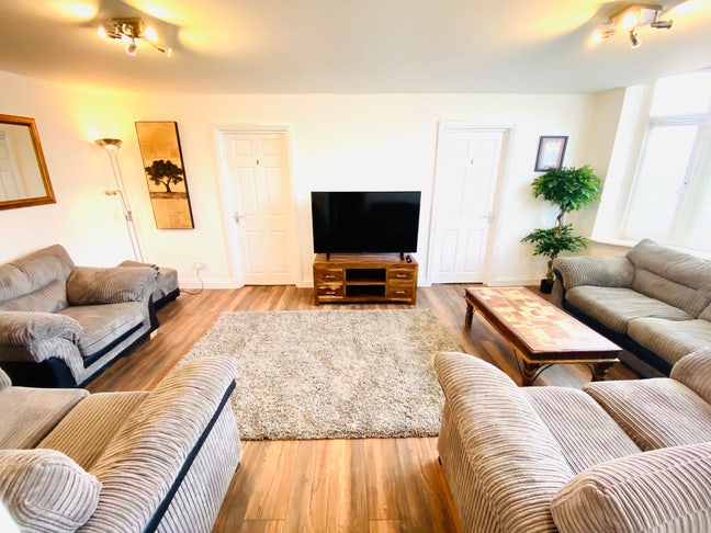 8 Bed Withington House Main Photo