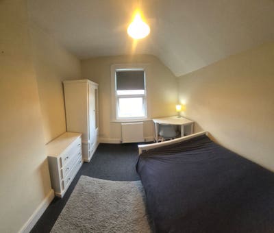 Good Size Double Room in a well presented Property Main Photo