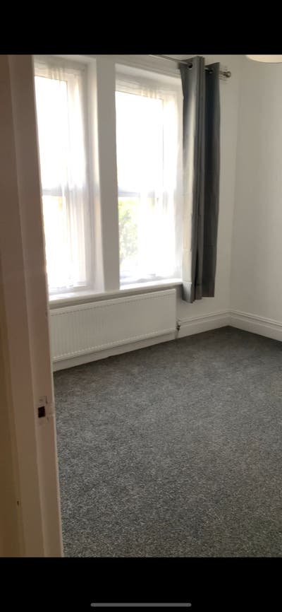 House share - BATH  , Close to RUH , City center  Main Photo