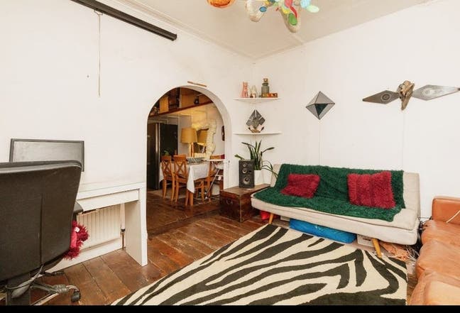 Double room available, most bills inc Main Photo