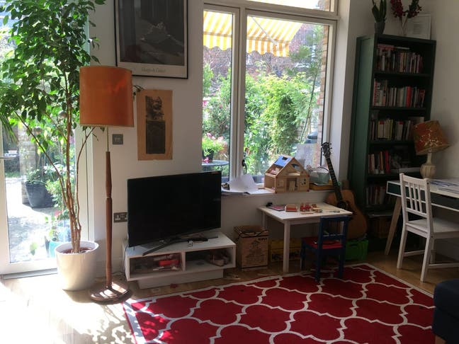 Lovely Room by London Fields and Hackney Central Main Photo