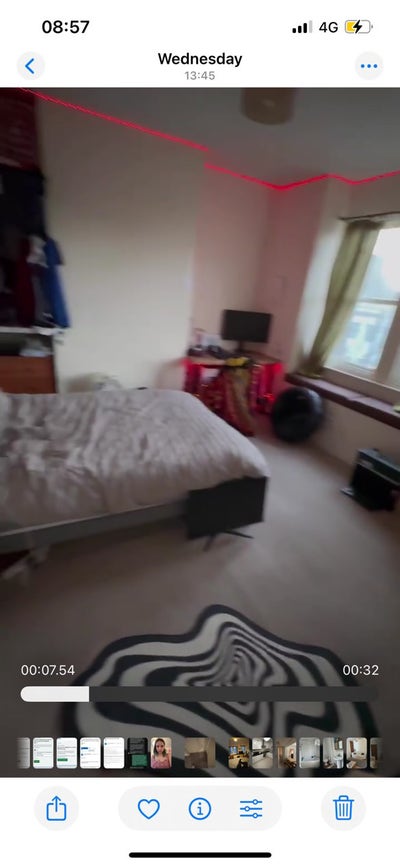 Room Available - 4 bed house Main Photo