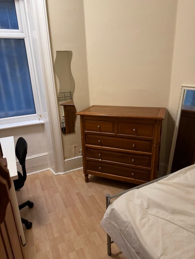 Single room next to Edgware Road station Main Photo
