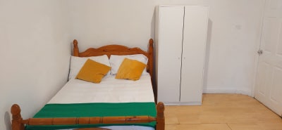 ✨ Double Room Available – N17 (argyle road) Main Photo