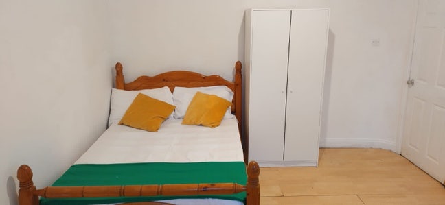 ✨ Double Room Available – N17 (argyle road) Main Photo