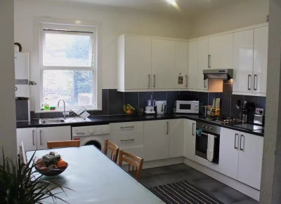 Flexible Double Sublet (Nov/early Dec to January)  Main Photo