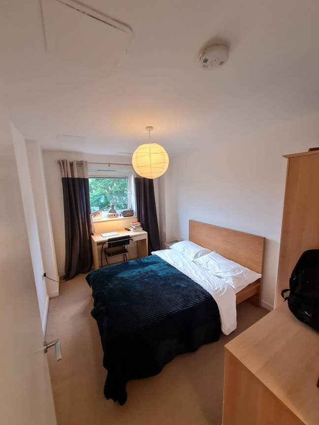 Spacious Ensuite Double Bedroom in Limehouse Main Photo