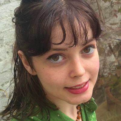 Looking for a lovely room with lovely people! Main Photo