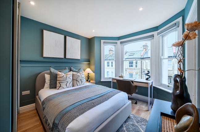 New En Suite Available - Clapham North/Brixton Main Photo