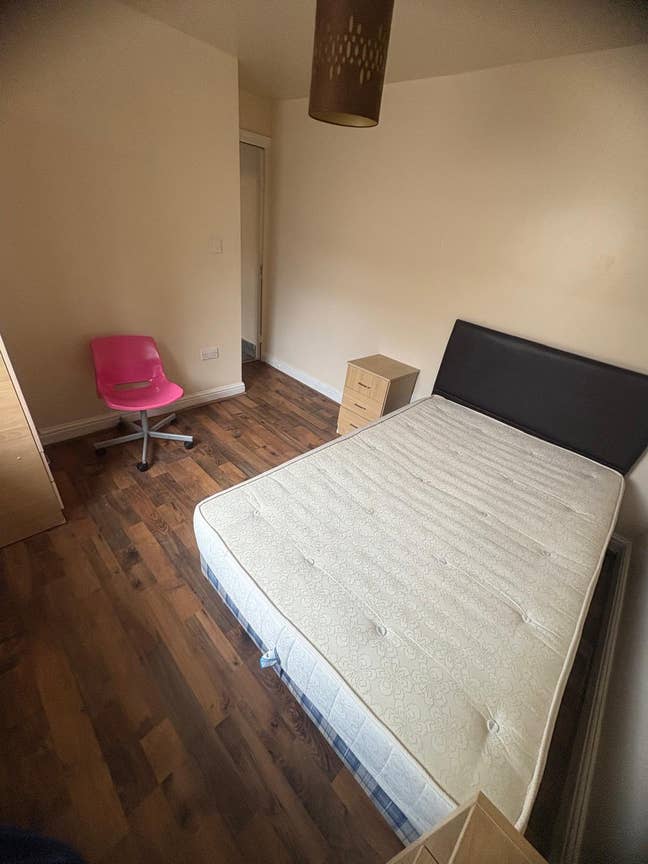 Clean & Affordable Ensuite Room | Uc/Dss/Pip/Esa Main Photo