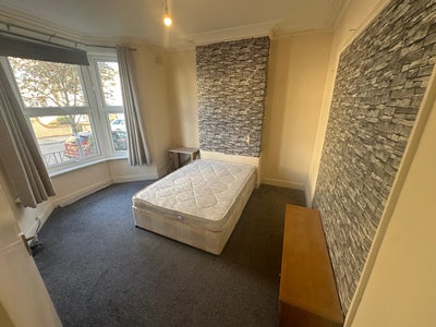 🏡✨ Stylish Rooms by Brooklyn Station 🚉 Main Photo