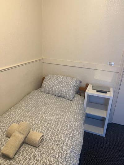 Rooms available  Main Photo