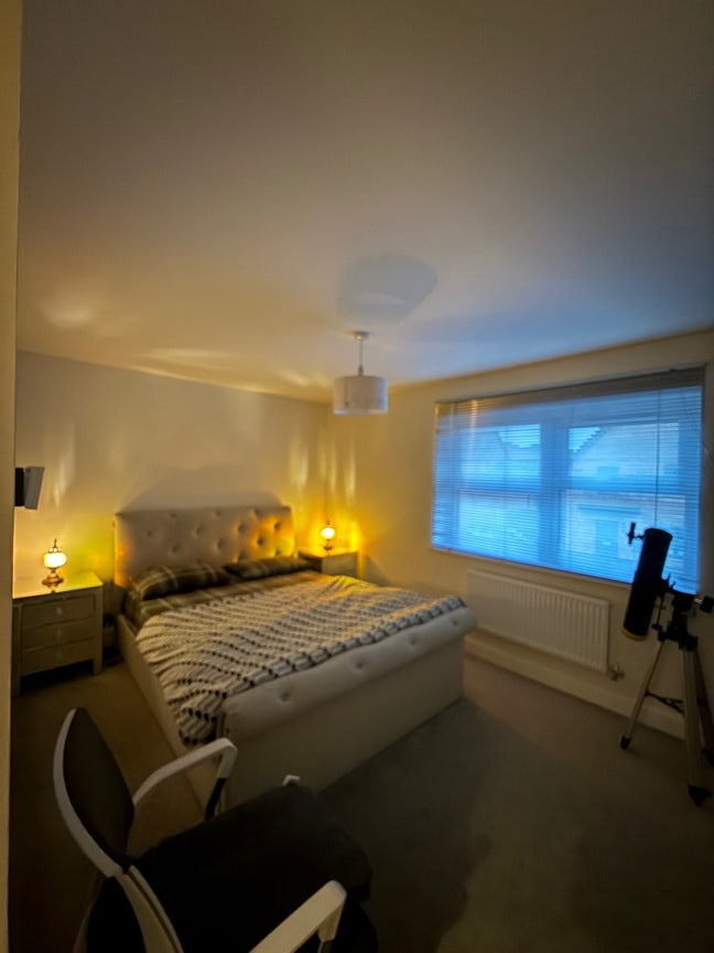 Large KING SIZE bedroom with attached Bath  Main Photo