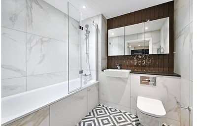 2 Bedroom 2 Bathroom NW7 MIll Hill - 2800pm Main Photo