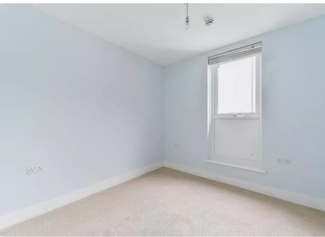 Single Room Available – Austen Apartments Main Photo