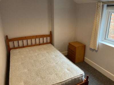 Central Taunton professionals' houseshare Main Photo