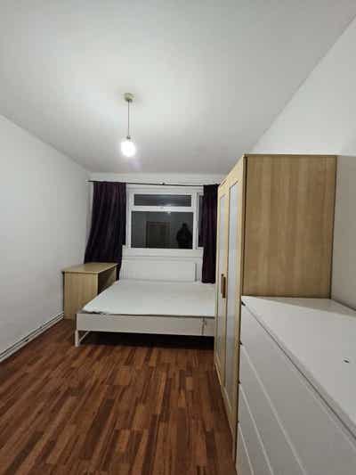2 Rooms Available in Bethnal Green E2 Main Photo