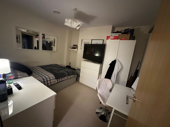 Double room with Bathroom to Rent  Main Photo