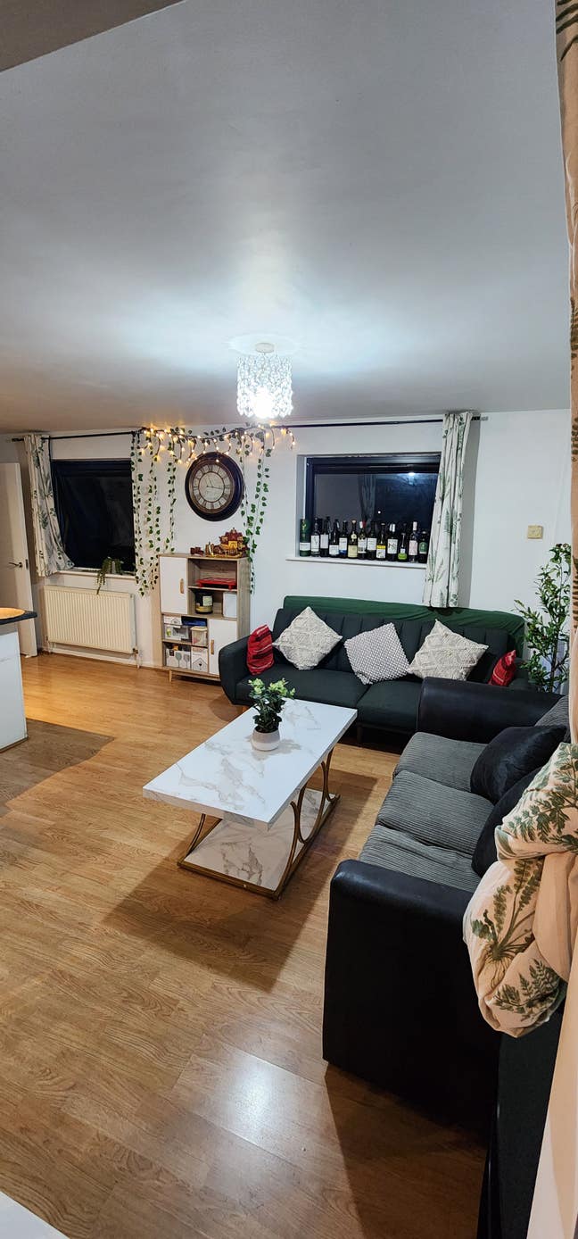 Double Room Available – Friendly Flatmate wanted  Main Photo