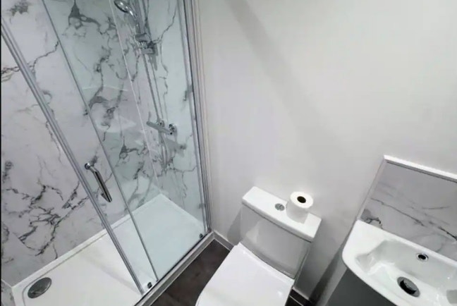 Spacious Studio Apartment in the Heart of Canterbu Main Photo