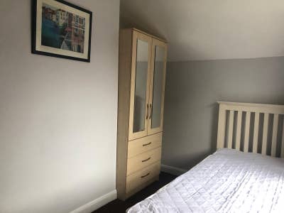 Lovely single room available Main Photo