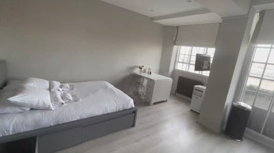 Luxury studio in Chelsea Cloisters Main Photo