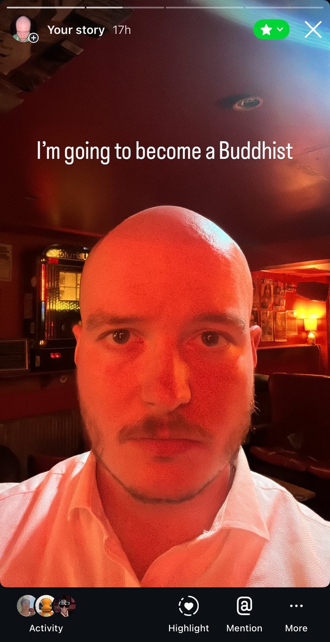 Professional Male seeks a single or double room Main Photo