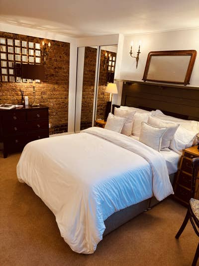 Luxury Garden Studio Apartment – Private Entrance  Main Photo