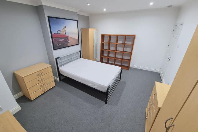 Large Double room in Wembley Main Photo