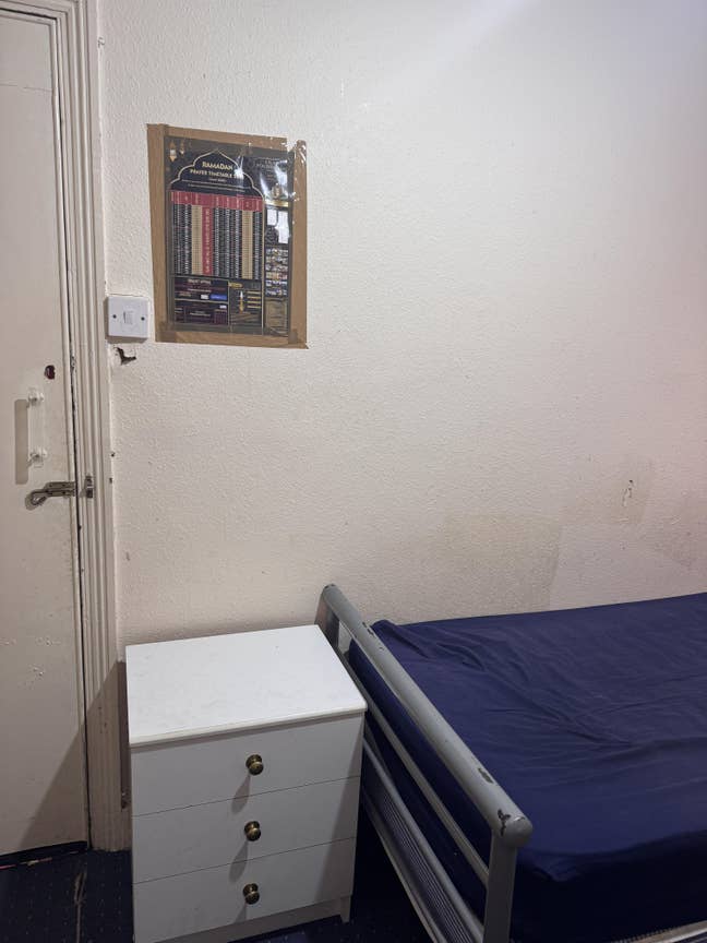 Double room on Ilford lane  Main Photo