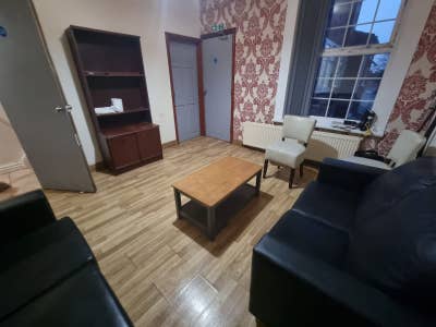 Fully Furnished HMO Avaiable | Double Rooms Main Photo