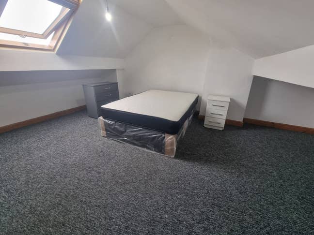 Fully Furnished HMO Avaiable | Double Rooms Main Photo