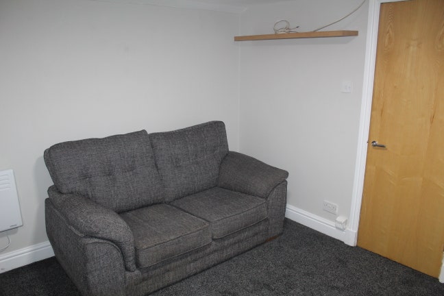 3 Bed Flat, Ruby Street, CF24 1LP Main Photo