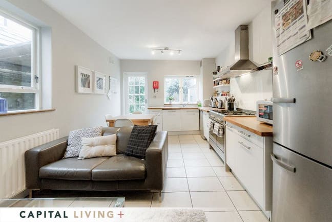 Huge room in Fulham ! - Stephendale Rd  Main Photo