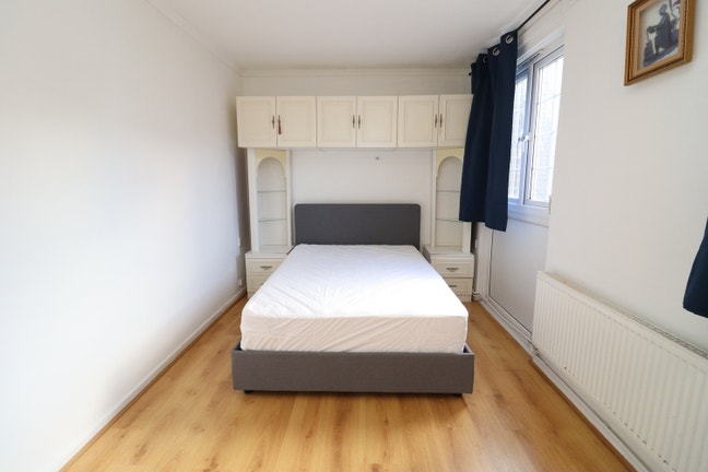 Amazing Location and Value - Steps to Bethan Green Main Photo