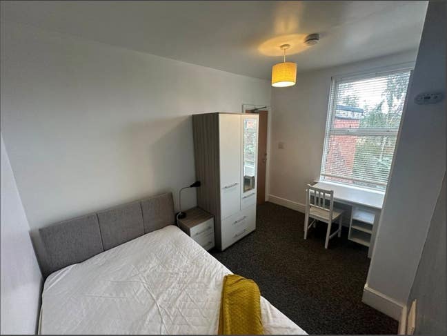 House Share Main Photo