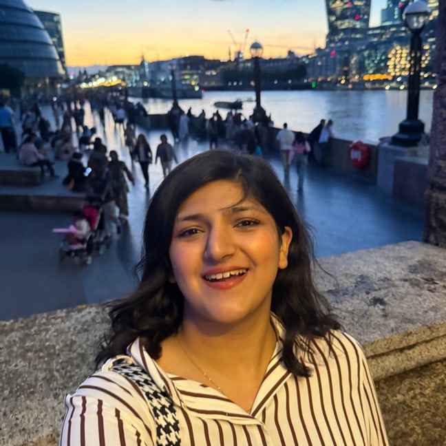 Looking for Room Near GU21 3LQ Main Photo