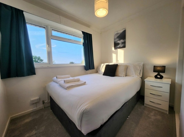 Bright Furnished Room in Modern Refurbished Flat Main Photo