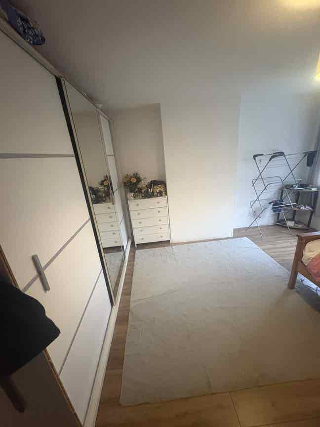 I have a  double room ,rent 145 per week Main Photo