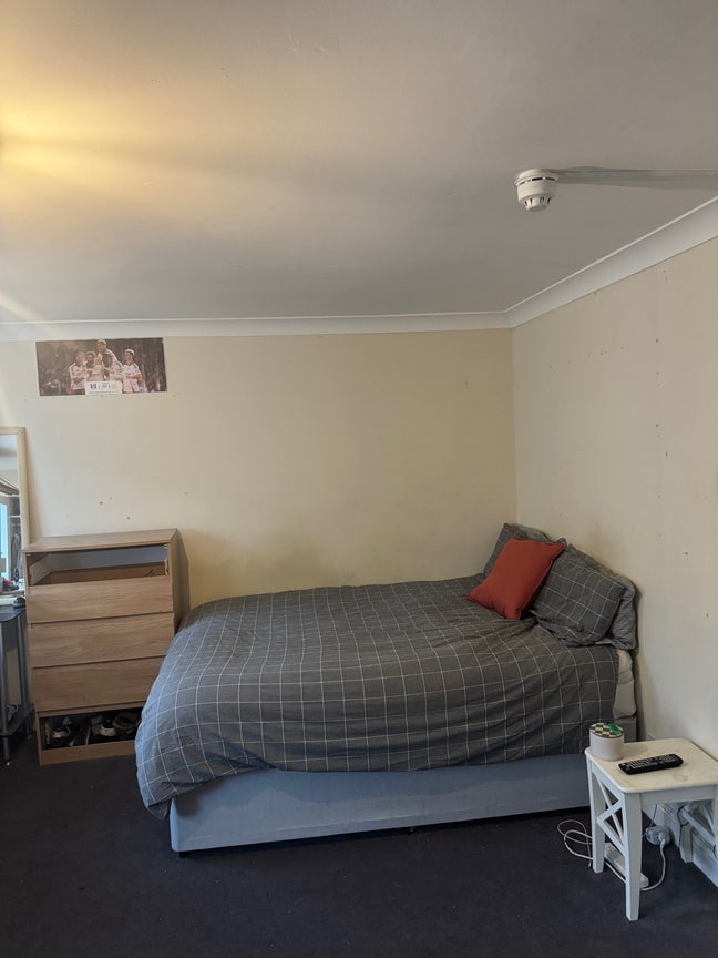Sublet in Clapham North (Dec 14-Jan 24) Main Photo