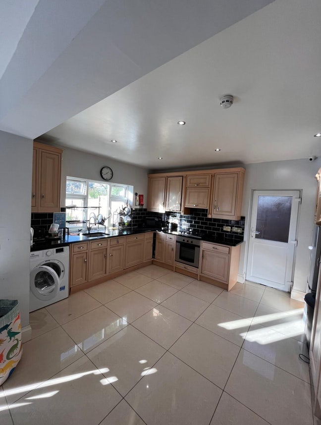 🌿 Calm Living 🌸  •  SM2 • All  Bills In
 Main Photo