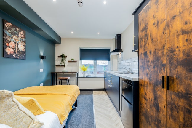 Stunning New Studio✔️ CV11 Town Centre Location✔️  Main Photo