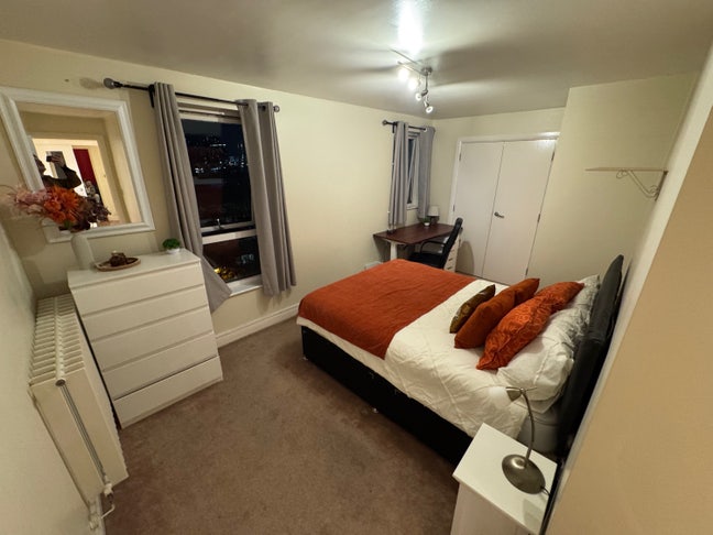 1 Ensuite & 1 Double Room  *3 Bed Apartment Main Photo