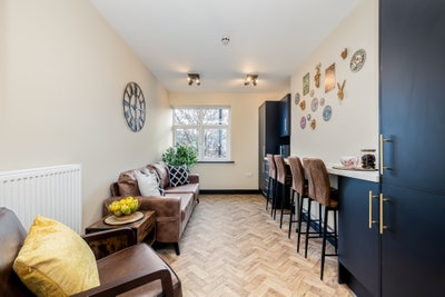 Stunning New Studio✔️ CV11 Town Centre Location✔️  Main Photo