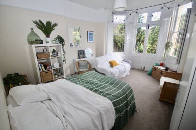 Xmas sale - 30% off for 3 months - £805 pcm Main Photo