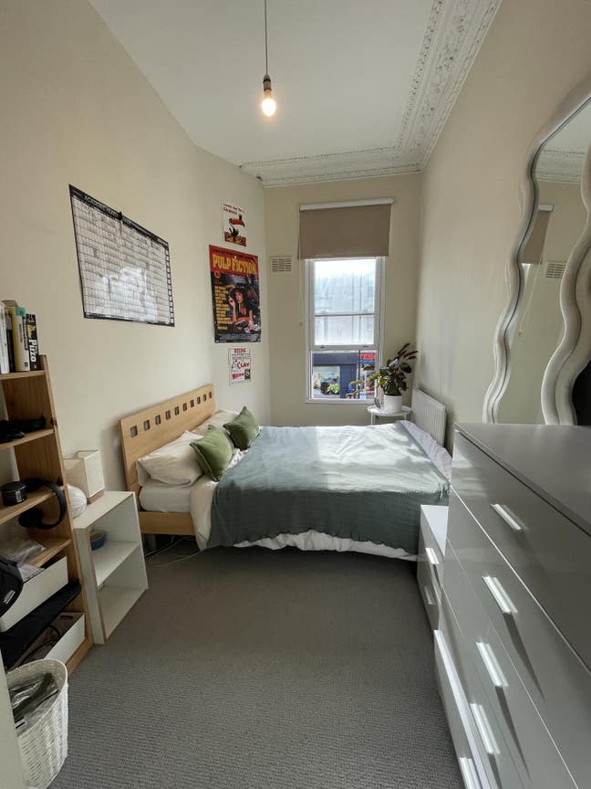 Spacious 2-bed Maisonette, Battersea Rise SW11  Main Photo
