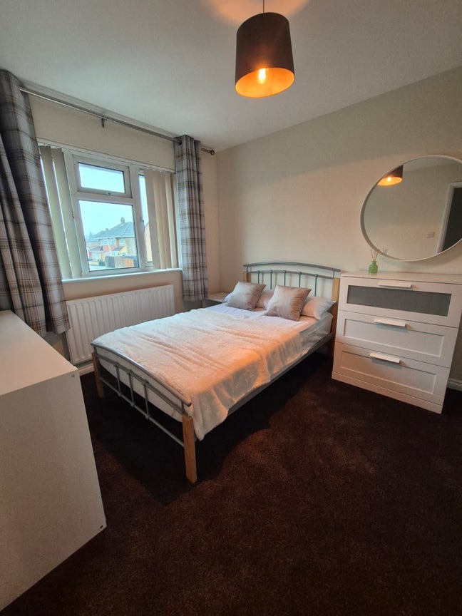 Stopsley/Wigmore - RoomsBySue Main Photo