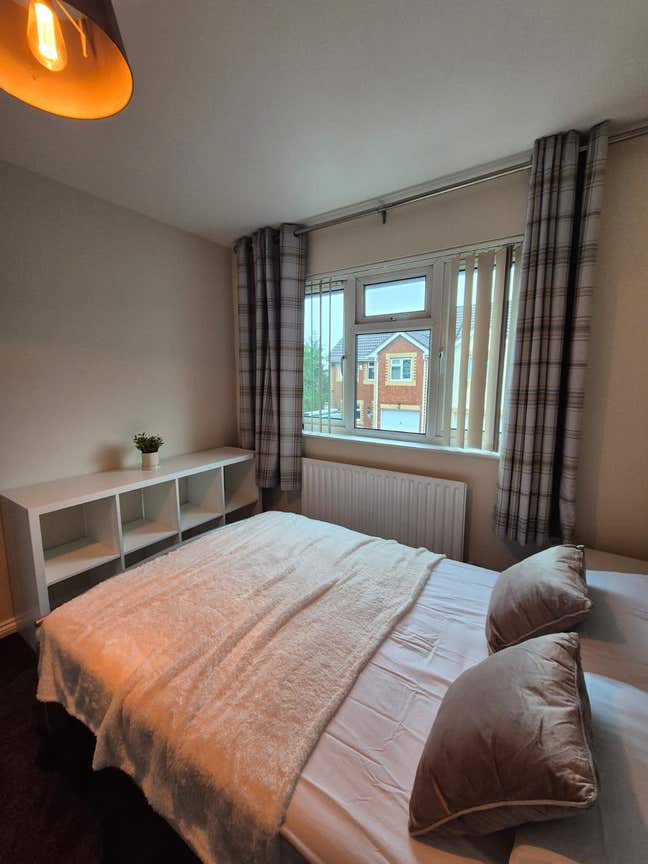 Stopsley/Wigmore - RoomsBySue Main Photo