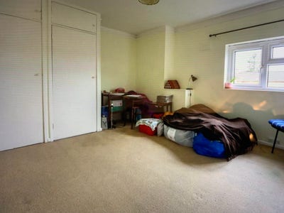 Quiet three bed house with live-in owner. Main Photo