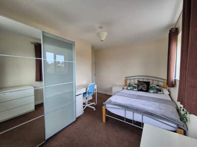 Beautiful RoomsBySue  - Buchanan Drive Main Photo